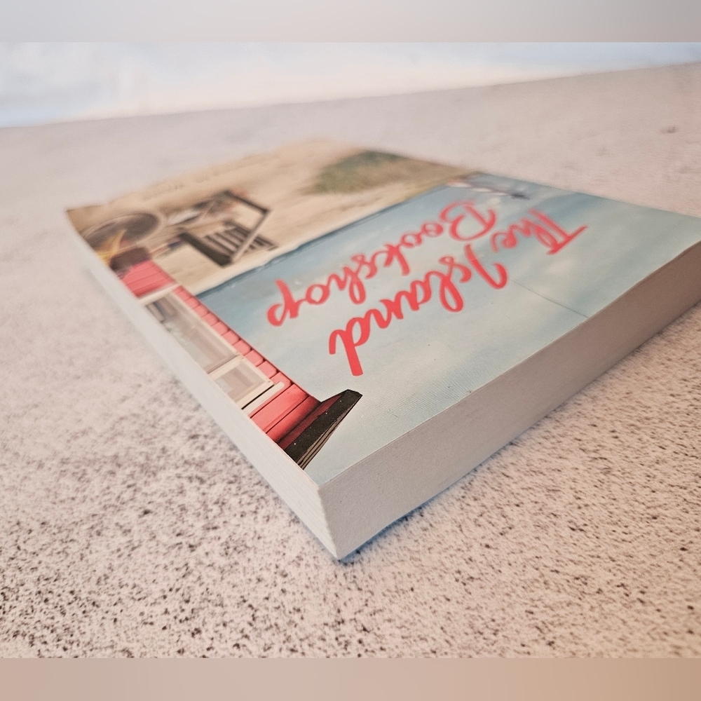 The Island Bookshop Novel by Roseanna M. White, Softcover, Some Wear - Picture 5 of 6